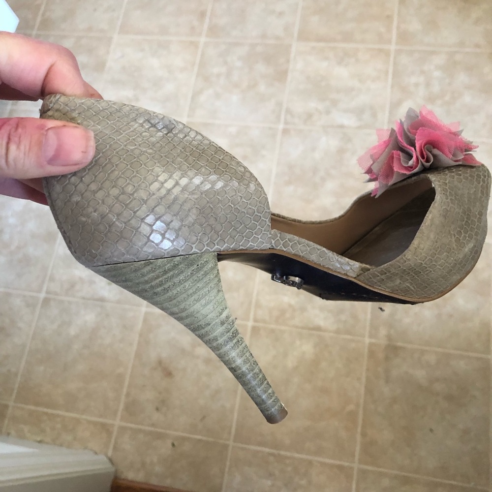 Gorgeous grey and pink high heels! - Picture 2 of 3